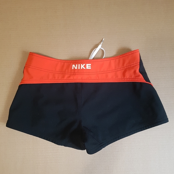 Nike shorts - Picture 2 of 3
